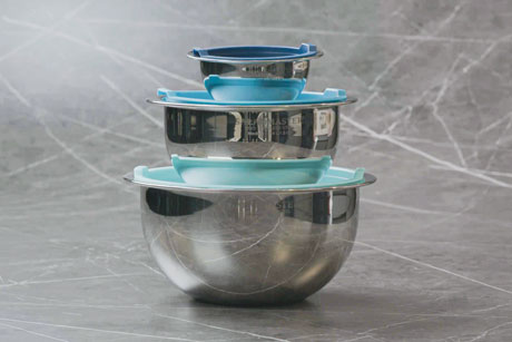 SaladMaster 3 Piece Mixing Bowl Set With Lids - Image 2