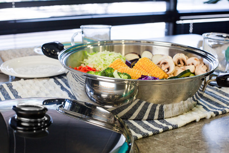 9 Qt. (8.5L) Braiser Pan with Cover