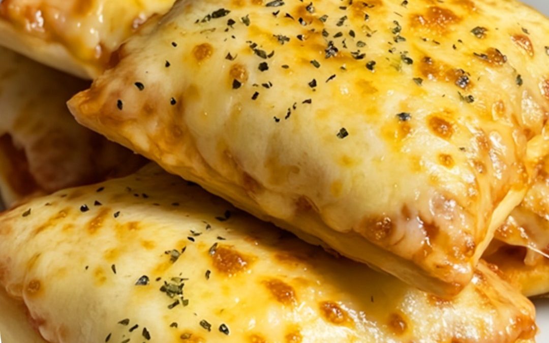 Homemade Easy Cheesy Pizza Pockets