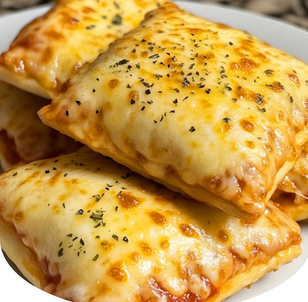 Homemade Easy Cheesy Pizza Pockets Homemade Easy Cheesy Pizza Pockets