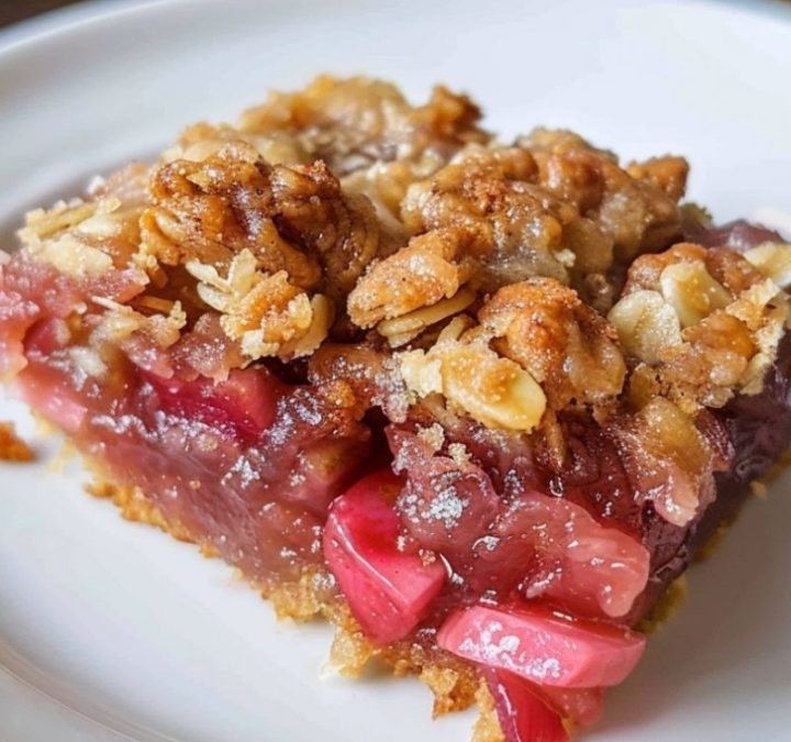 Rhubarb Crunch